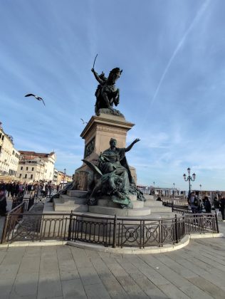 IMG 5dc565c4c50f647192975788b7bd3daf V